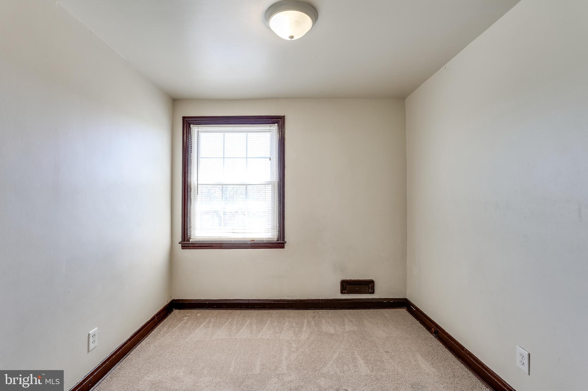 1622 Winford Road Baltimore, MD 21239 - Photo 25 of 37 Bedroom 3