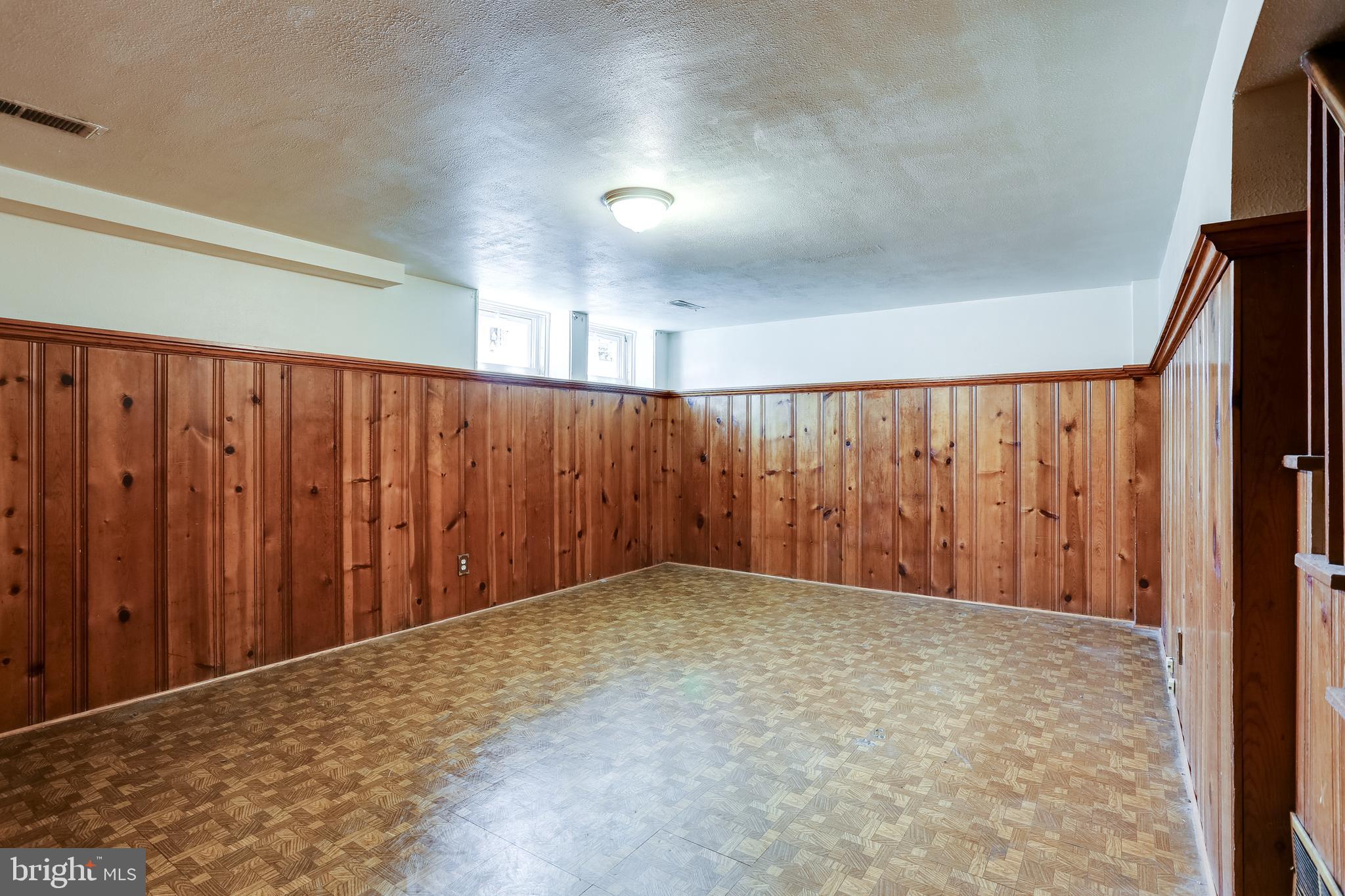 1622 Winford Road Baltimore, MD 21239 - Photo 30 of 37 Lower level rec room