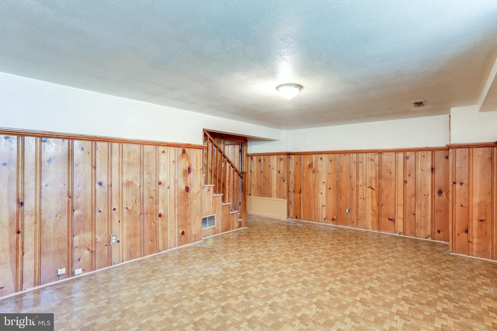 1622 Winford Road Baltimore, MD 21239 - Photo 31 of 37 Lower level rec room