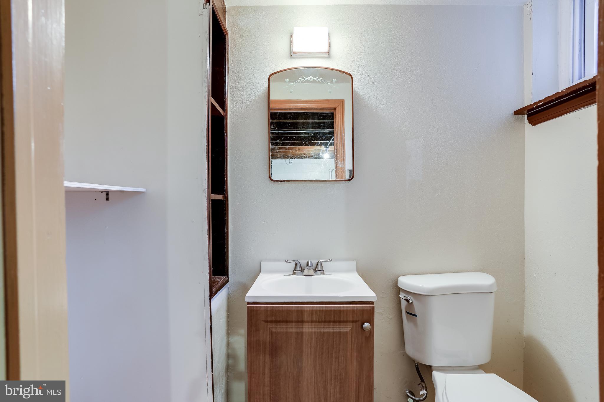 1622 Winford Road Baltimore, MD 21239 - Photo 32 of 37 Lower level half bath