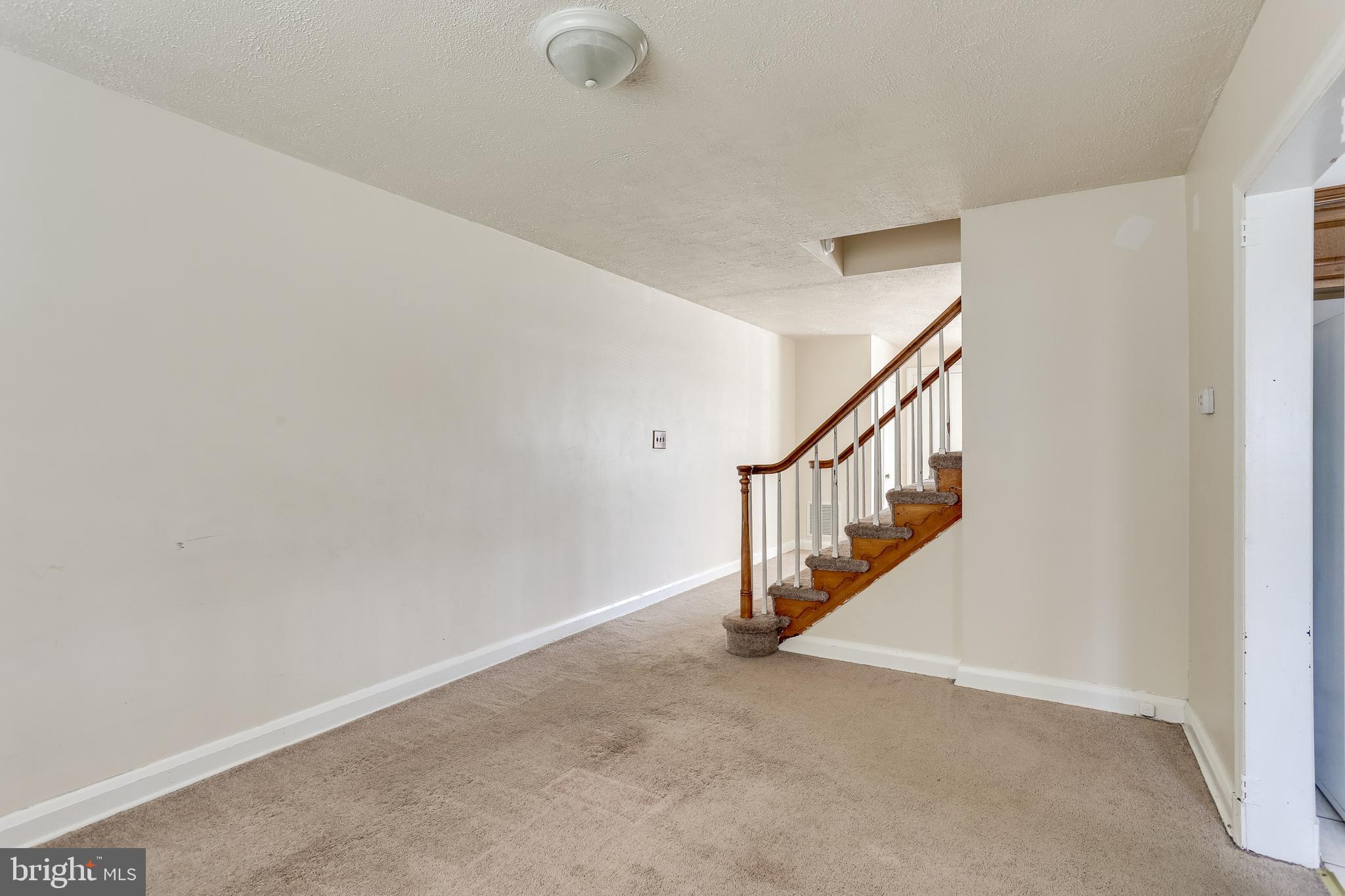 1622 Winford Road Baltimore, MD 21239 - Photo 9 of 37 Dining room