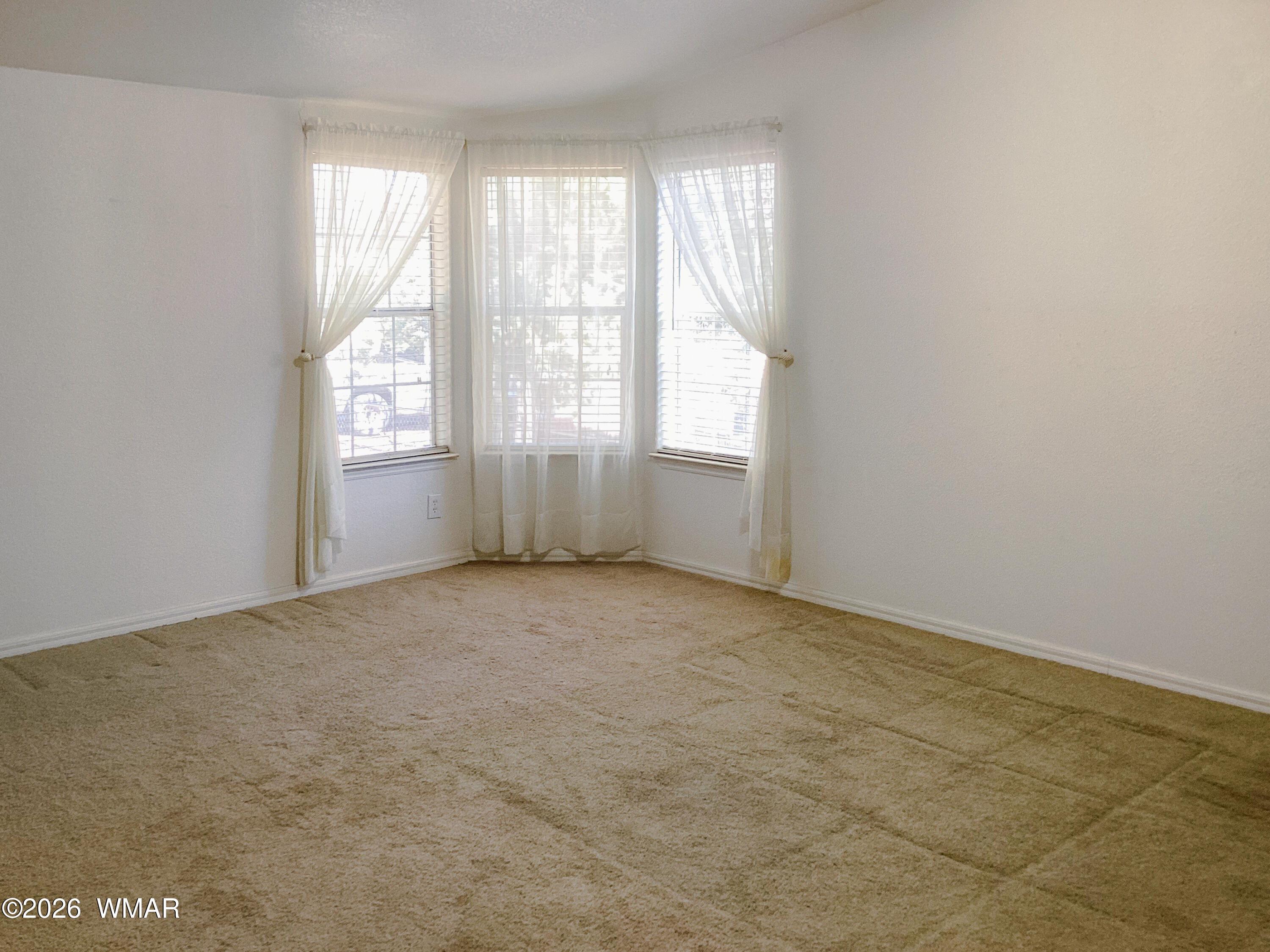 310 Timber Ridge Loop Show Low, AZ 85901 - Photo 23 of 42 Primary Bedroom