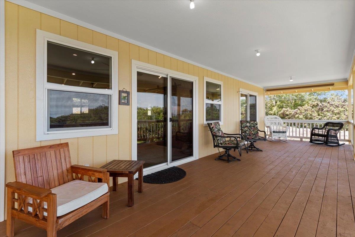 139 Pauwela Road Haiku, HI 96708 - Photo 28 of 42 a living room with furniture and a large window
