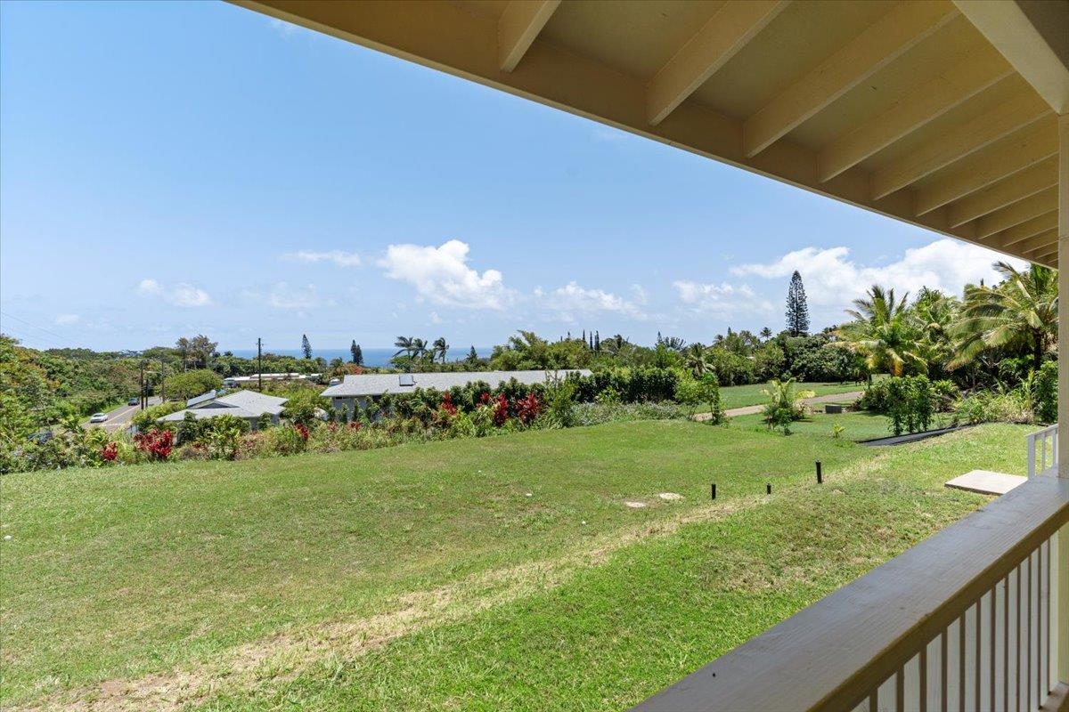 139 Pauwela Road Haiku, HI 96708 - Photo 33 of 42 a view of a garden with an outdoor space