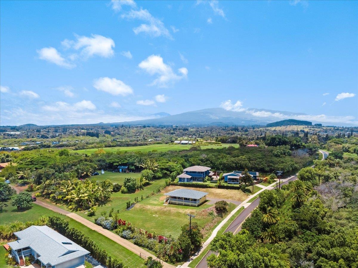 139 Pauwela Road Haiku, HI 96708 - Photo 40 of 42 a view of a city from a terrace view
