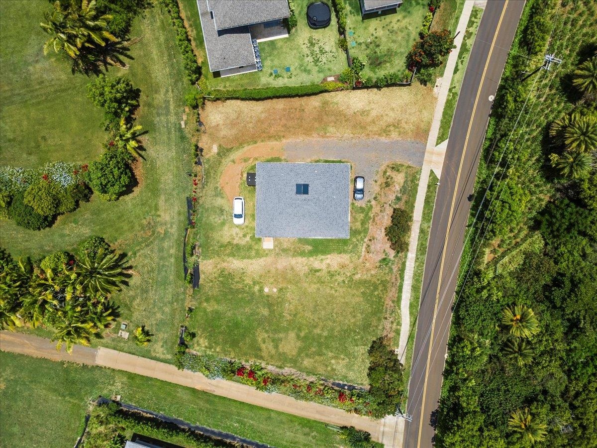 139 Pauwela Road Haiku, HI 96708 - Photo 41 of 42 an aerial view of a residential houses with yard