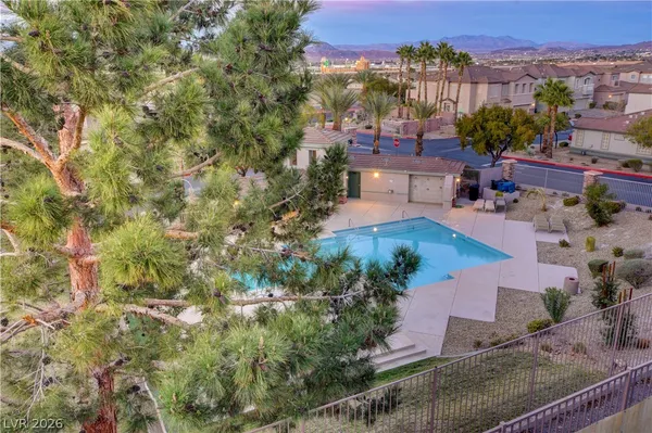 $2,350 | 708 Respectful Ridge Avenue, Henderson, NV 89012