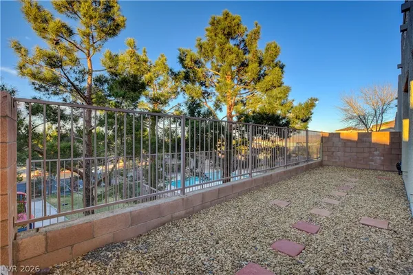 $2,350 | 708 Respectful Ridge Avenue, Henderson, NV 89012