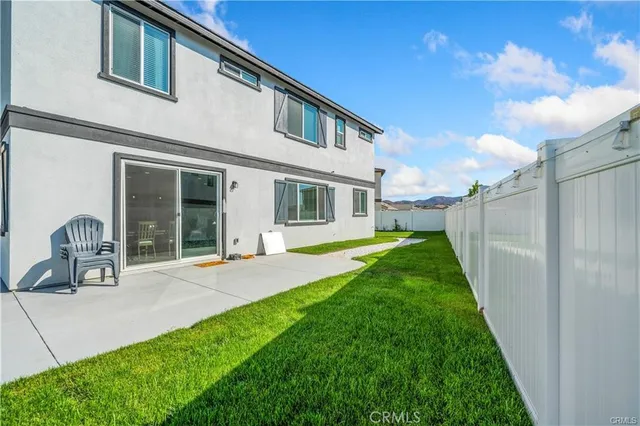 a picture of city view