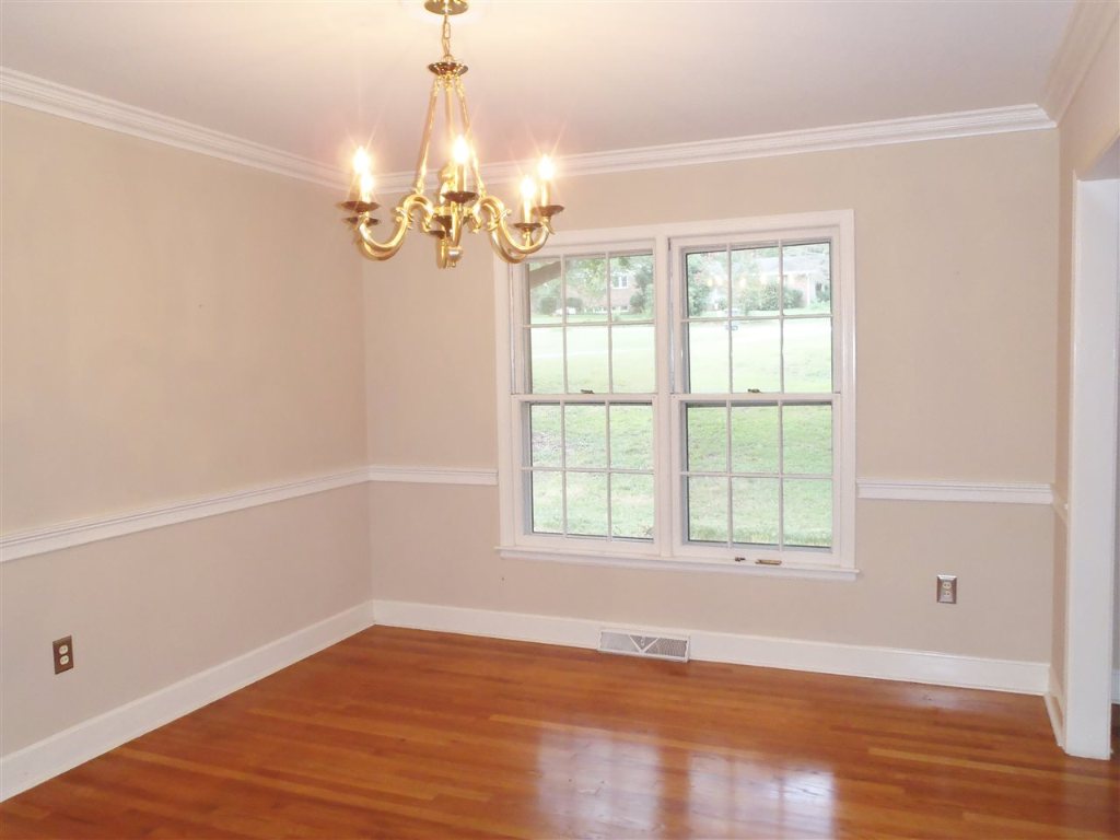711 West Quincy Road Seneca, SC 29678 - Photo 8 of 36 Gallery Image 8