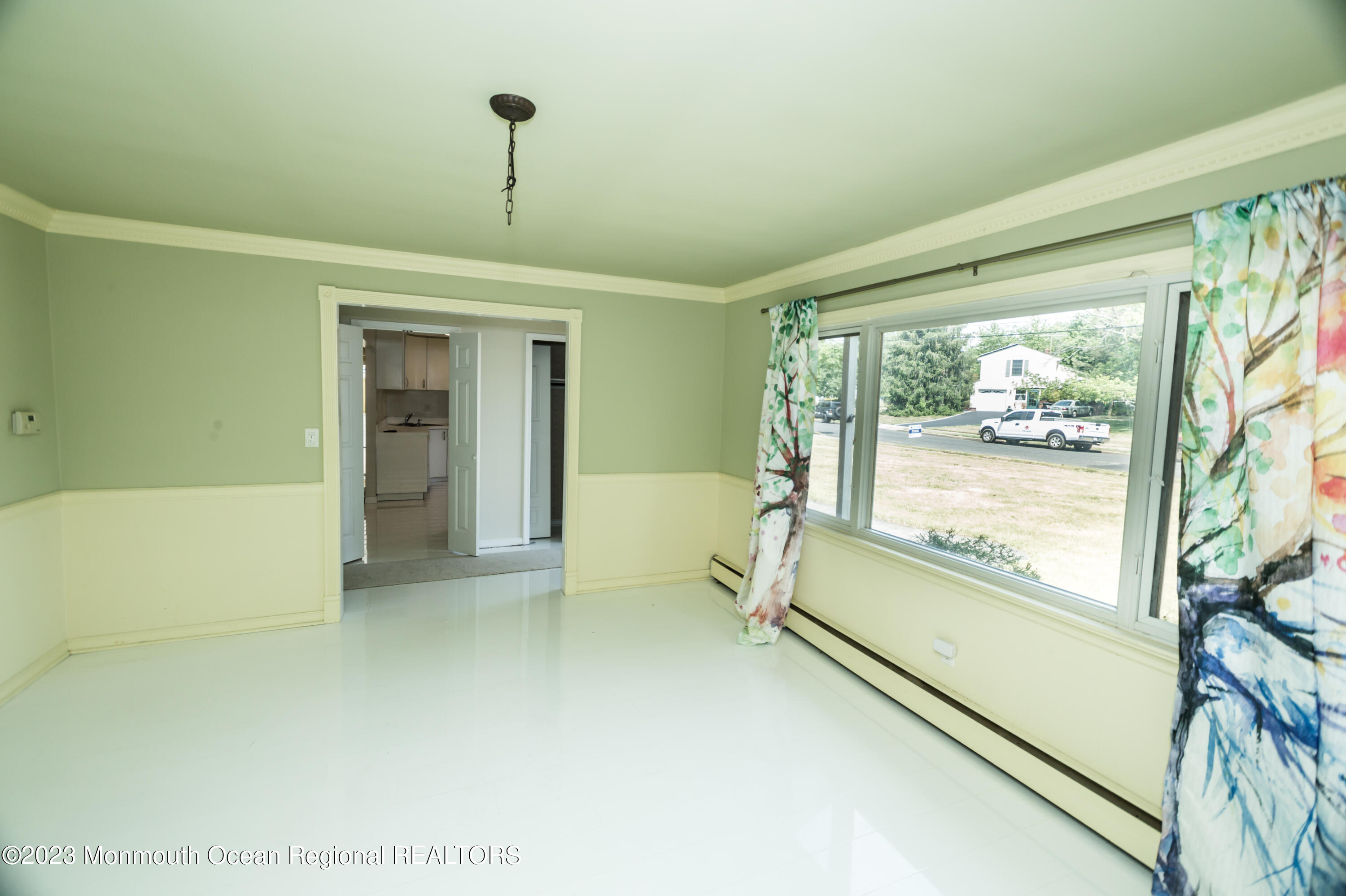 61 Lone Oak Road Middletown, NJ 07748 - Photo 11 of 46 Dining Rm
