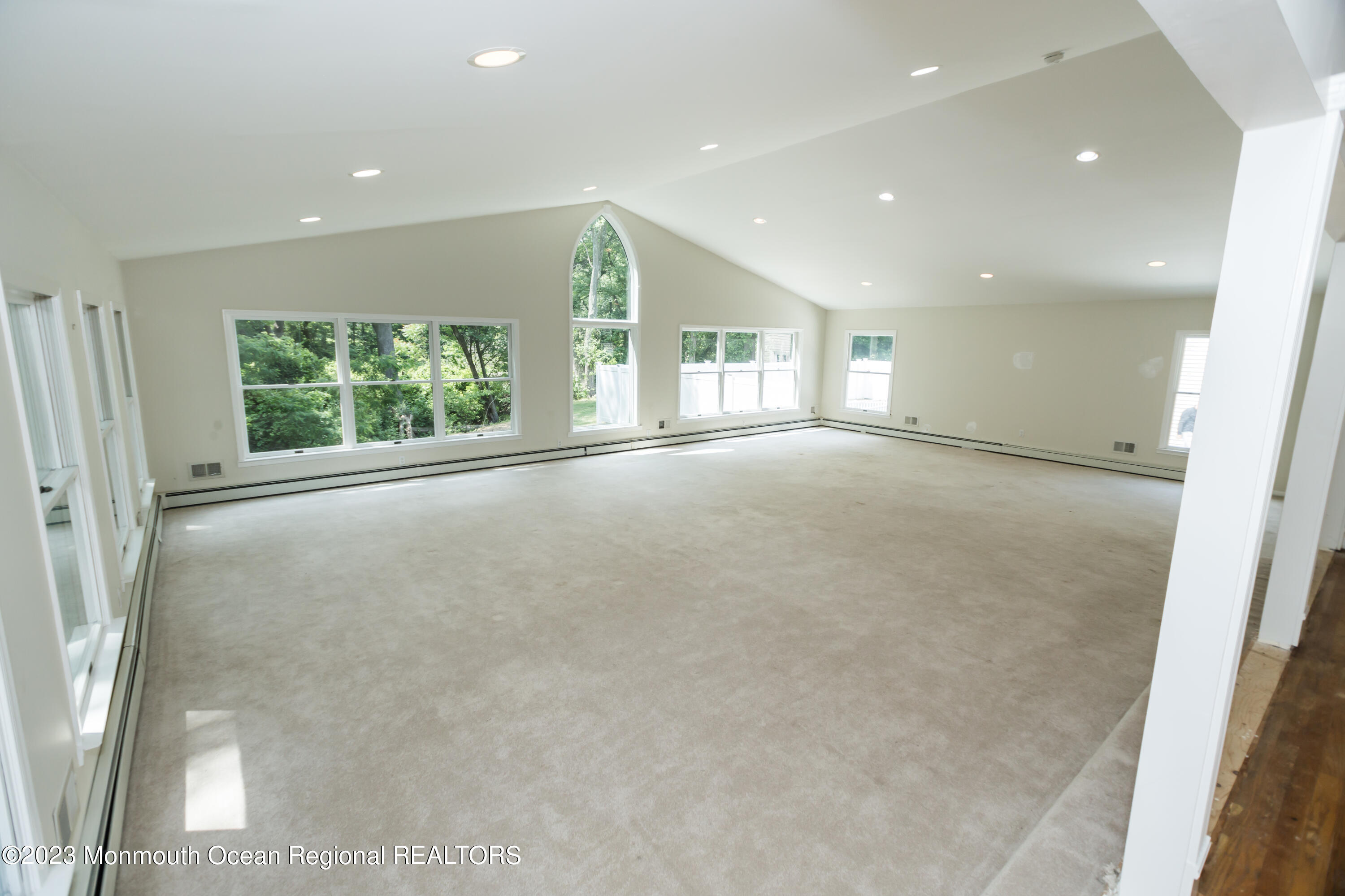 61 Lone Oak Road Middletown, NJ 07748 - Photo 13 of 46 Great Rm
