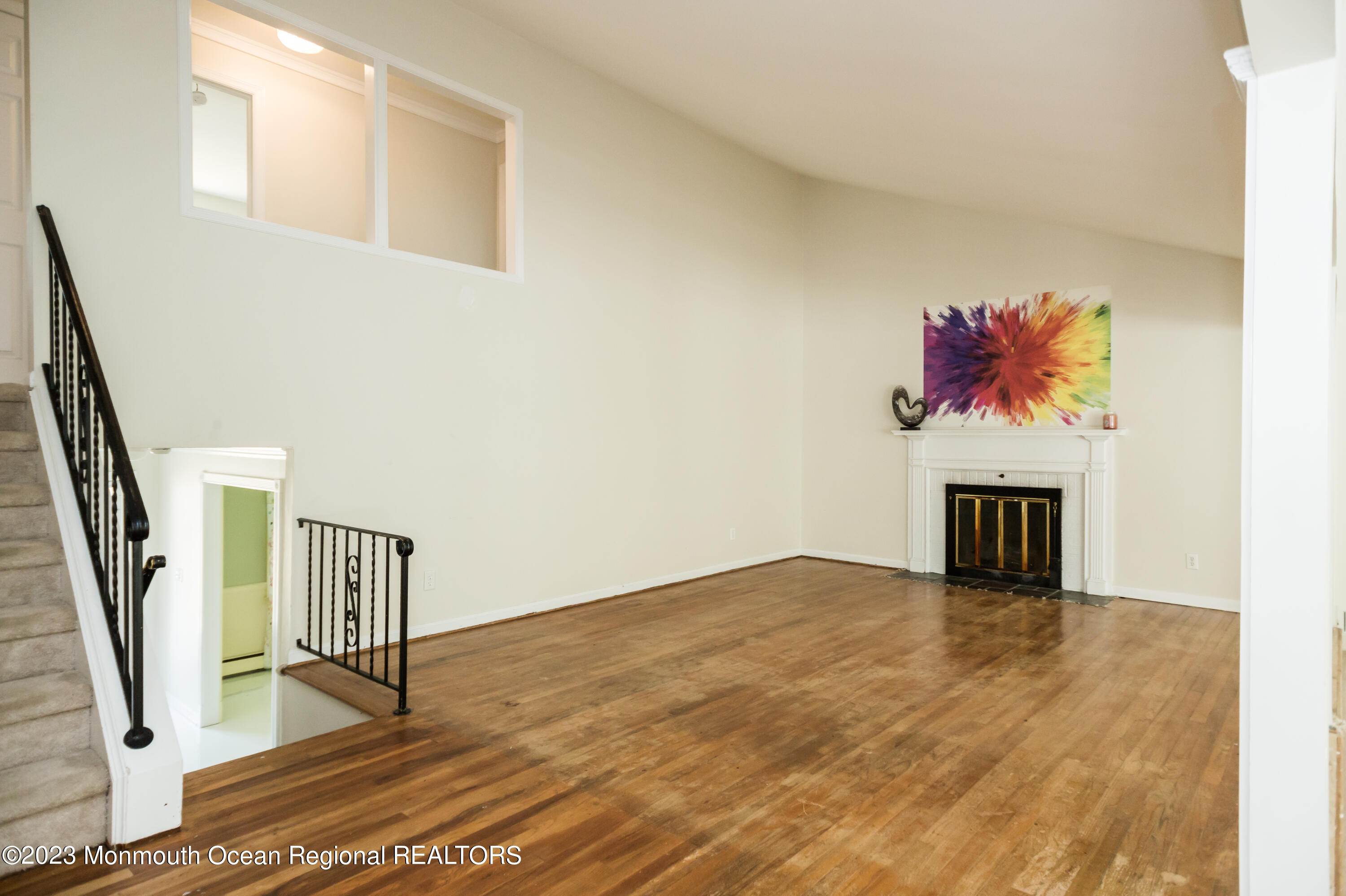 61 Lone Oak Road Middletown, NJ 07748 - Photo 17 of 46 Living Rm