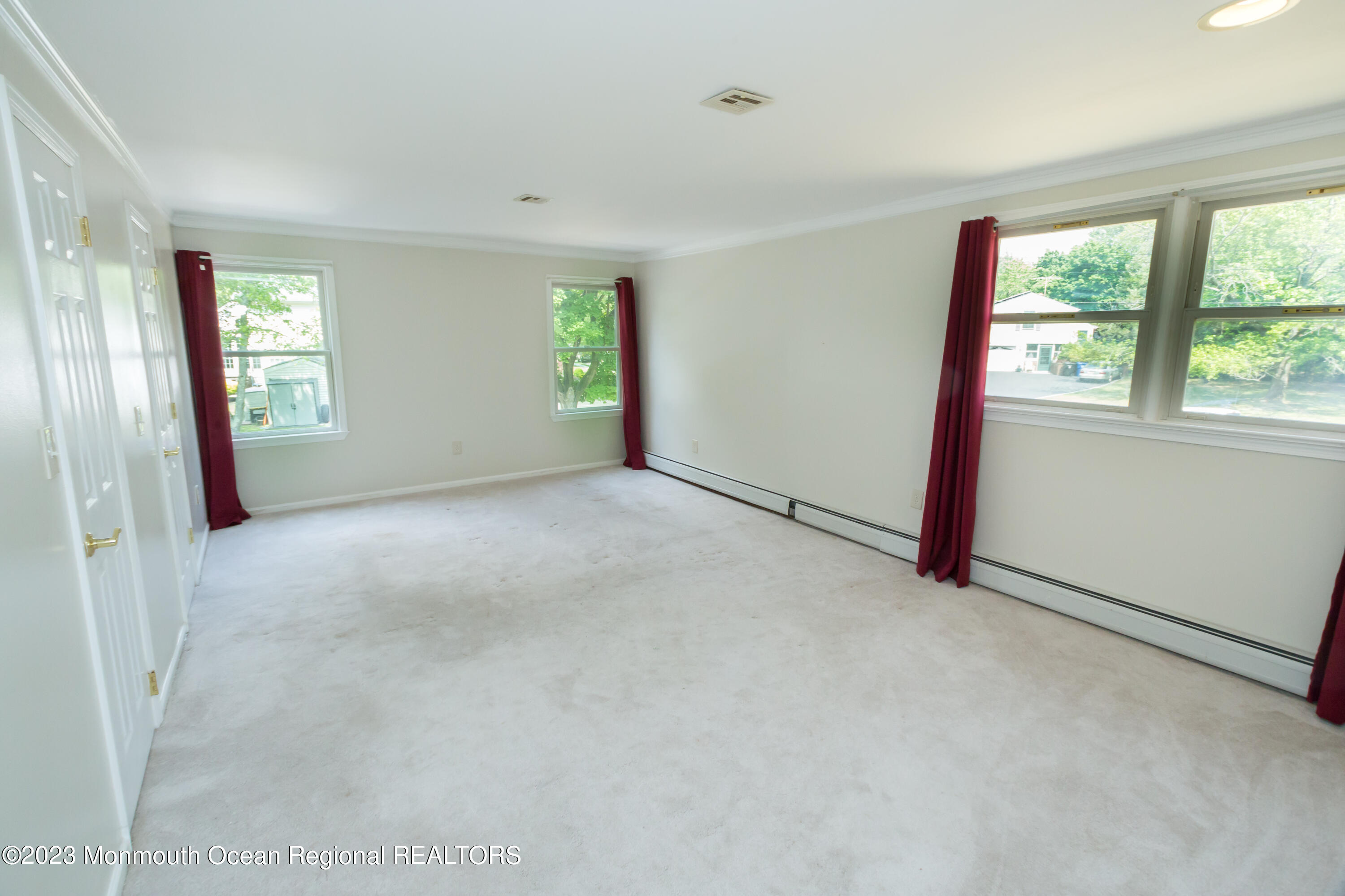 61 Lone Oak Road Middletown, NJ 07748 - Photo 25 of 46 Primary Rm
