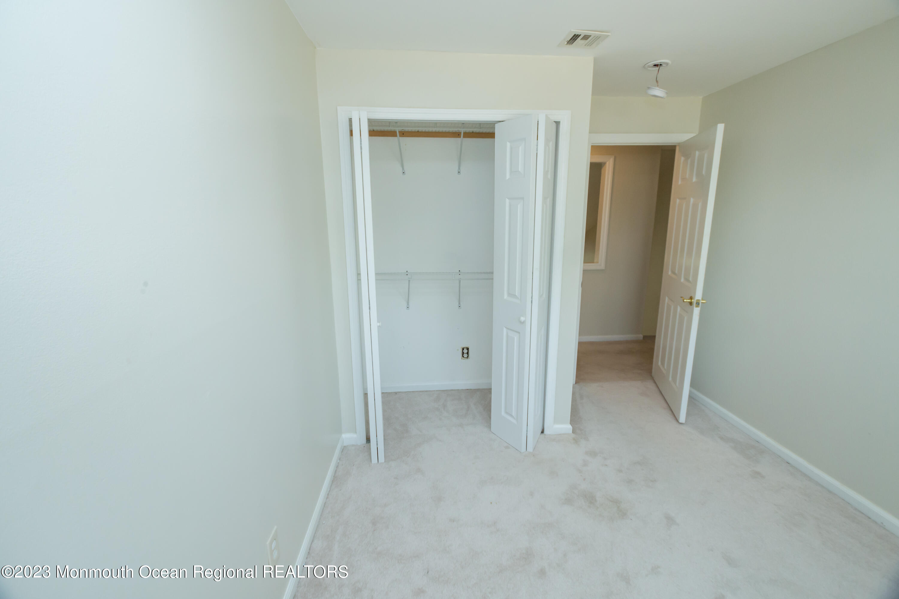 61 Lone Oak Road Middletown, NJ 07748 - Photo 32 of 46 Image-46