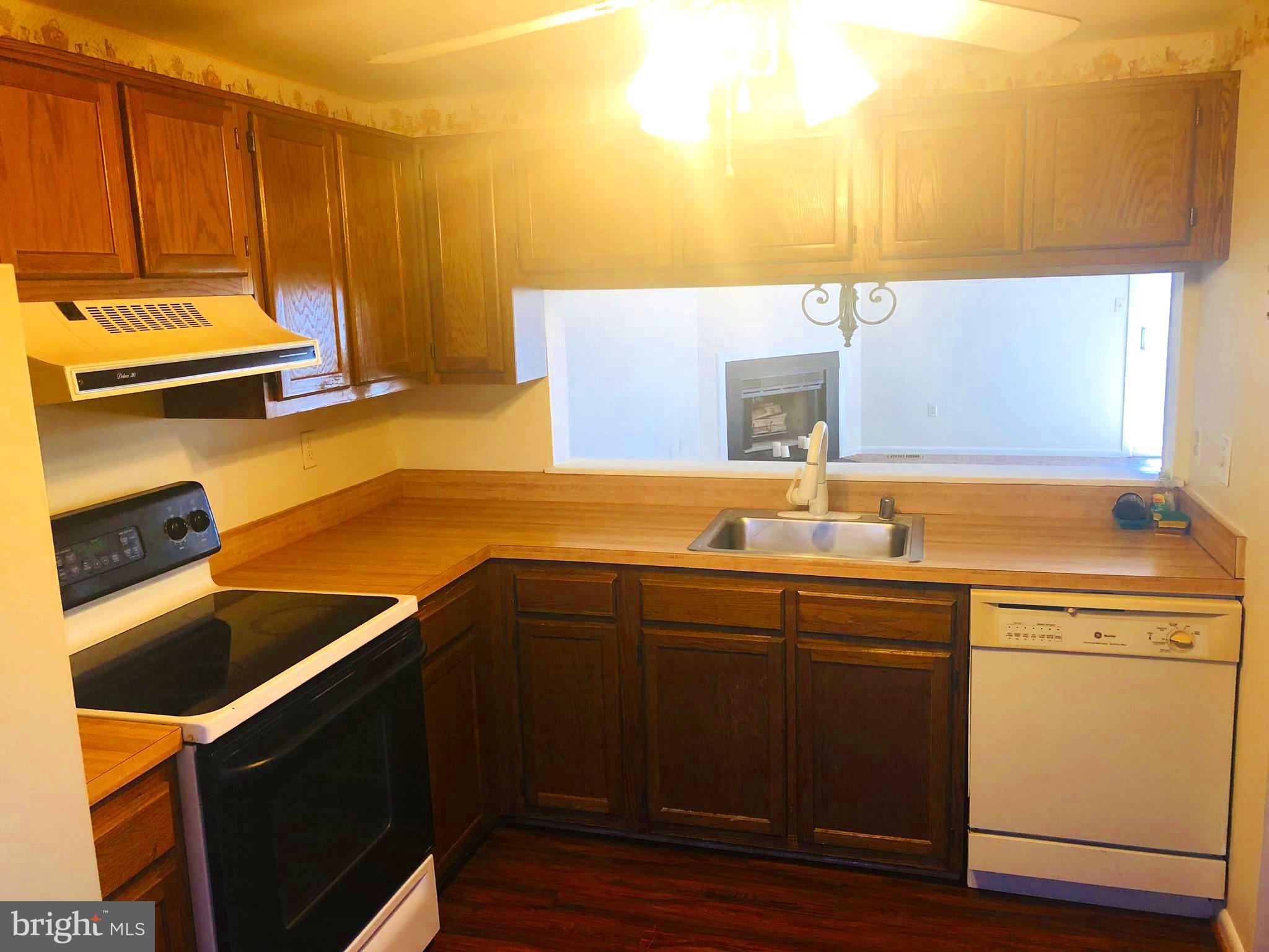 8705 Ritchboro Road District Heights, MD 20747 - Photo 3 of 28 Kitchen (2)