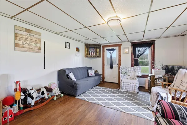 $350,000 | N8424 Nollenberg Road, Manawa, WI 54949