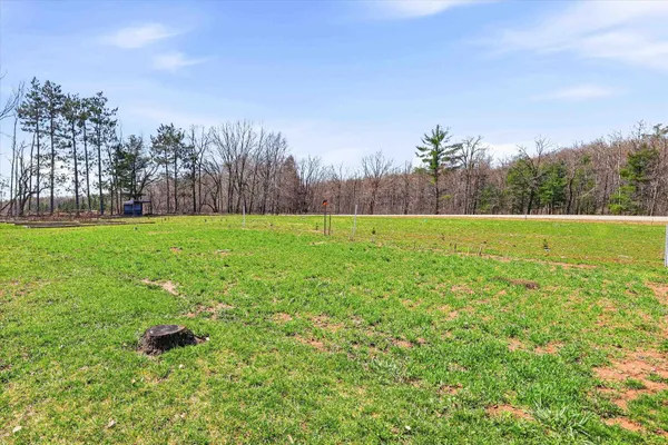 $350,000 | N8424 Nollenberg Road, Manawa, WI 54949