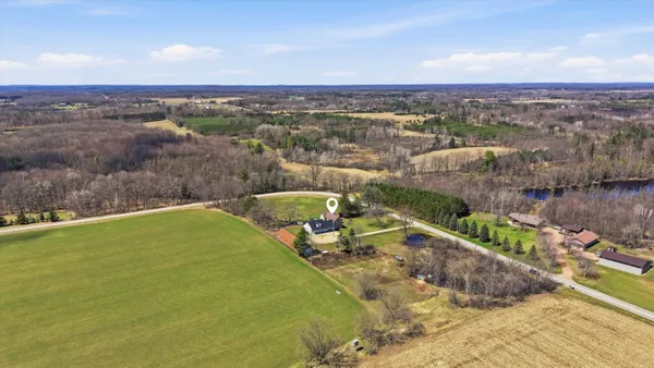 $350,000 | N8424 Nollenberg Road, Manawa, WI 54949