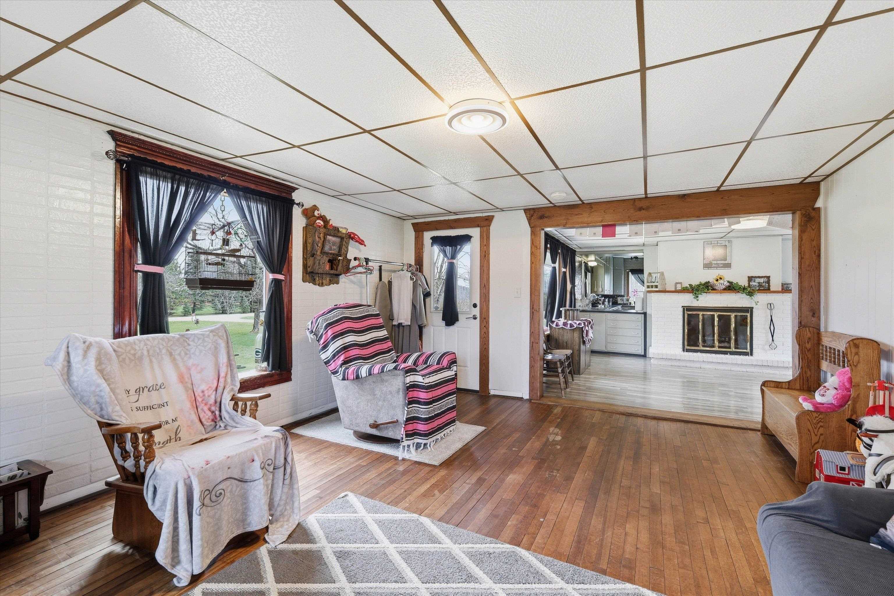 N8424 Nollenberg Road Manawa, WI 54949 - Photo 4 of 46