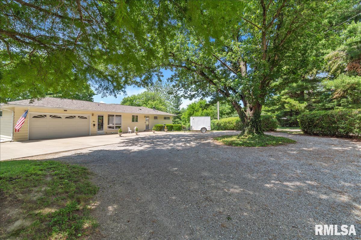 5 Horseshoe Drive Springfield, IL 62702 - Photo 2 of 43 Gallery Image 2