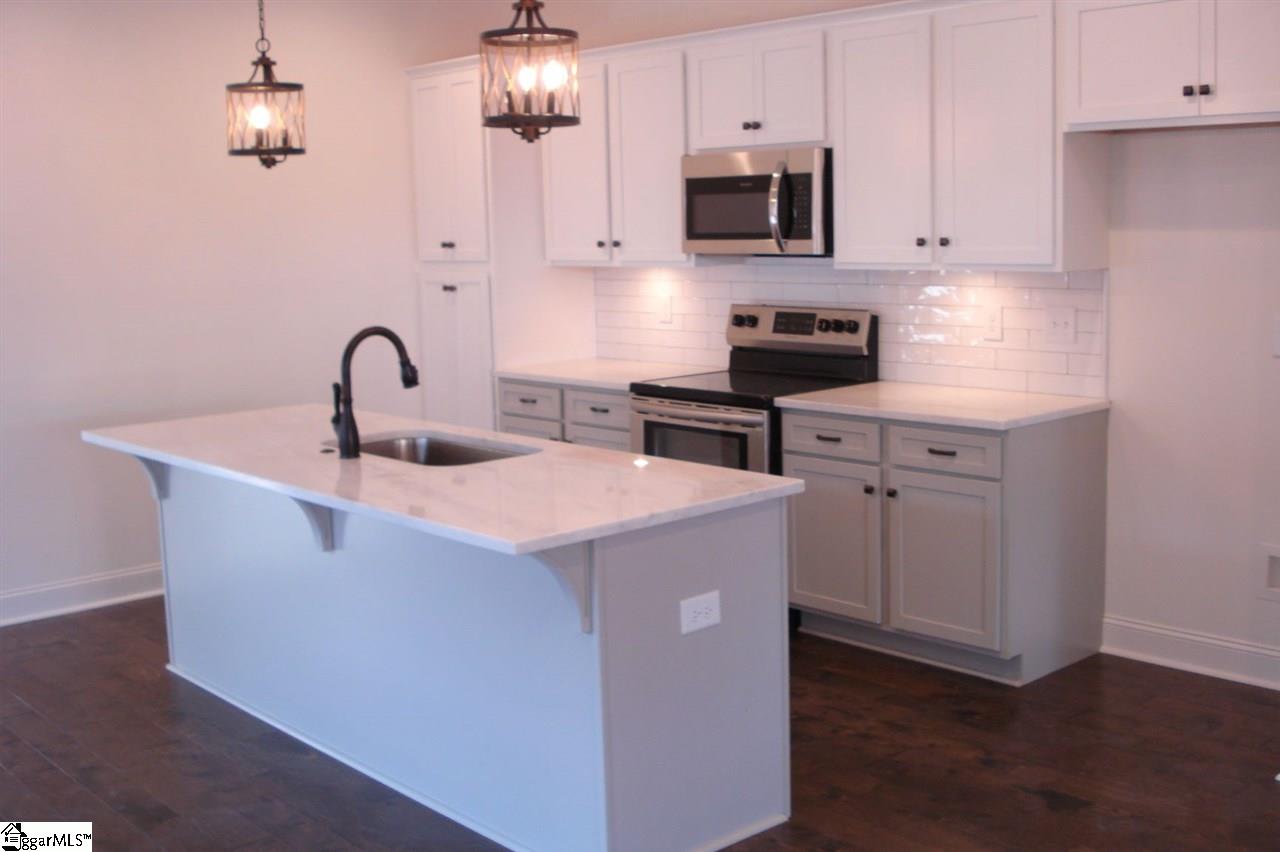17 East Decatur Street Greenville, SC 29617 - Photo 3 of 6 Gallery Image 3