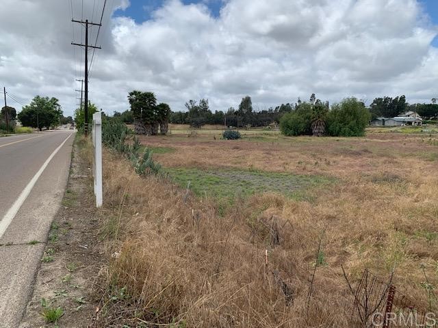 1669 Montecito Road Ramona, CA 92065 - Photo 7 of 9 a view of a terrace
