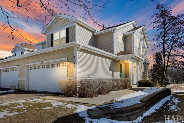 $289,900 | 373 Keswick Court, Unit 373, Round Lake, IL 60073