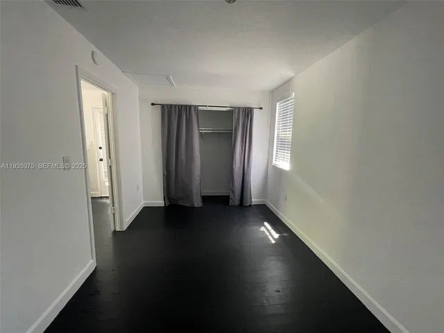 $1,950 | 210 Northeast 110th Street, Unit 210, Miami, FL 33161