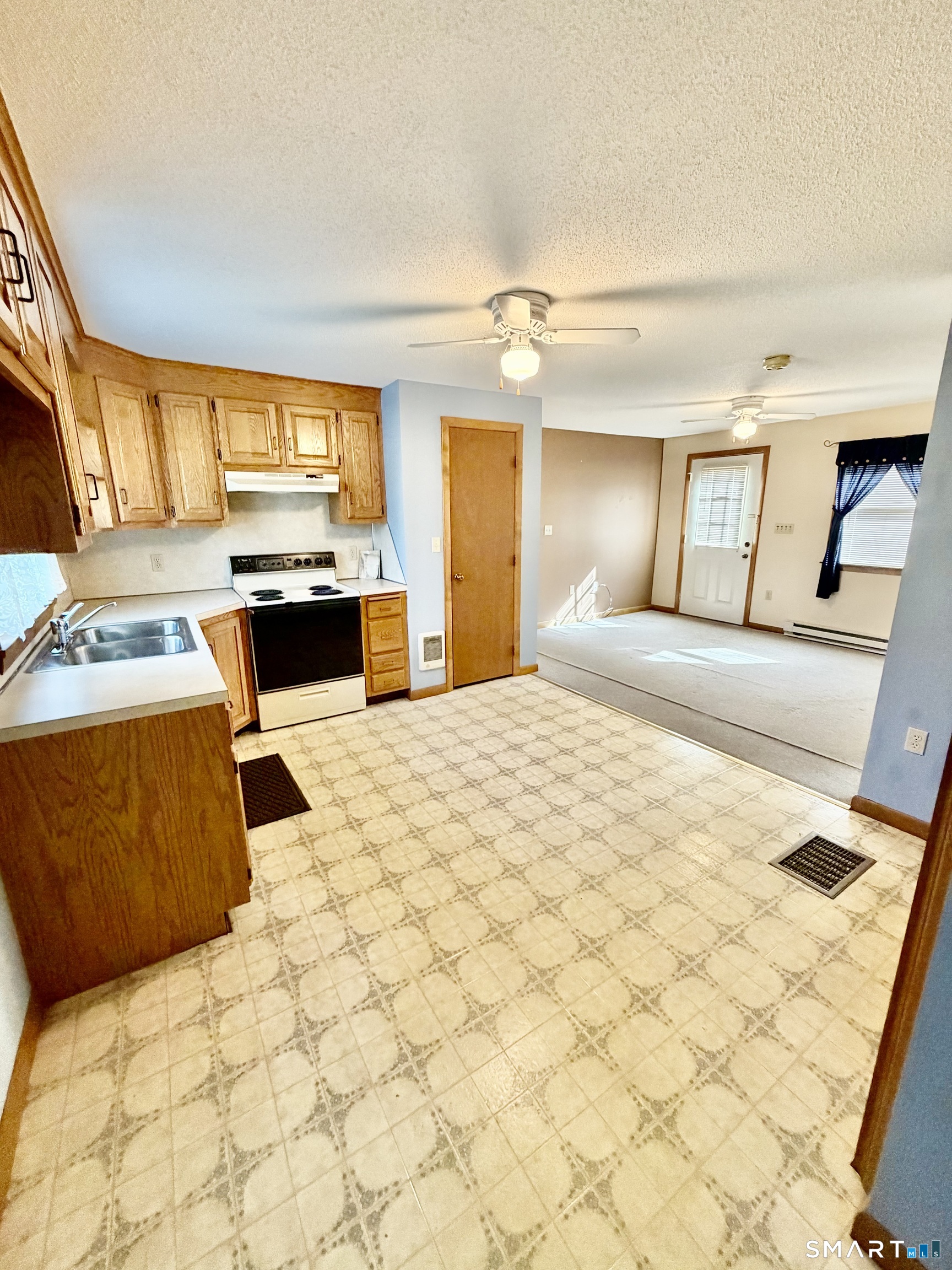 232 Lakeside Boulevard East Waterbury, CT 06708 - Photo 17 of 22