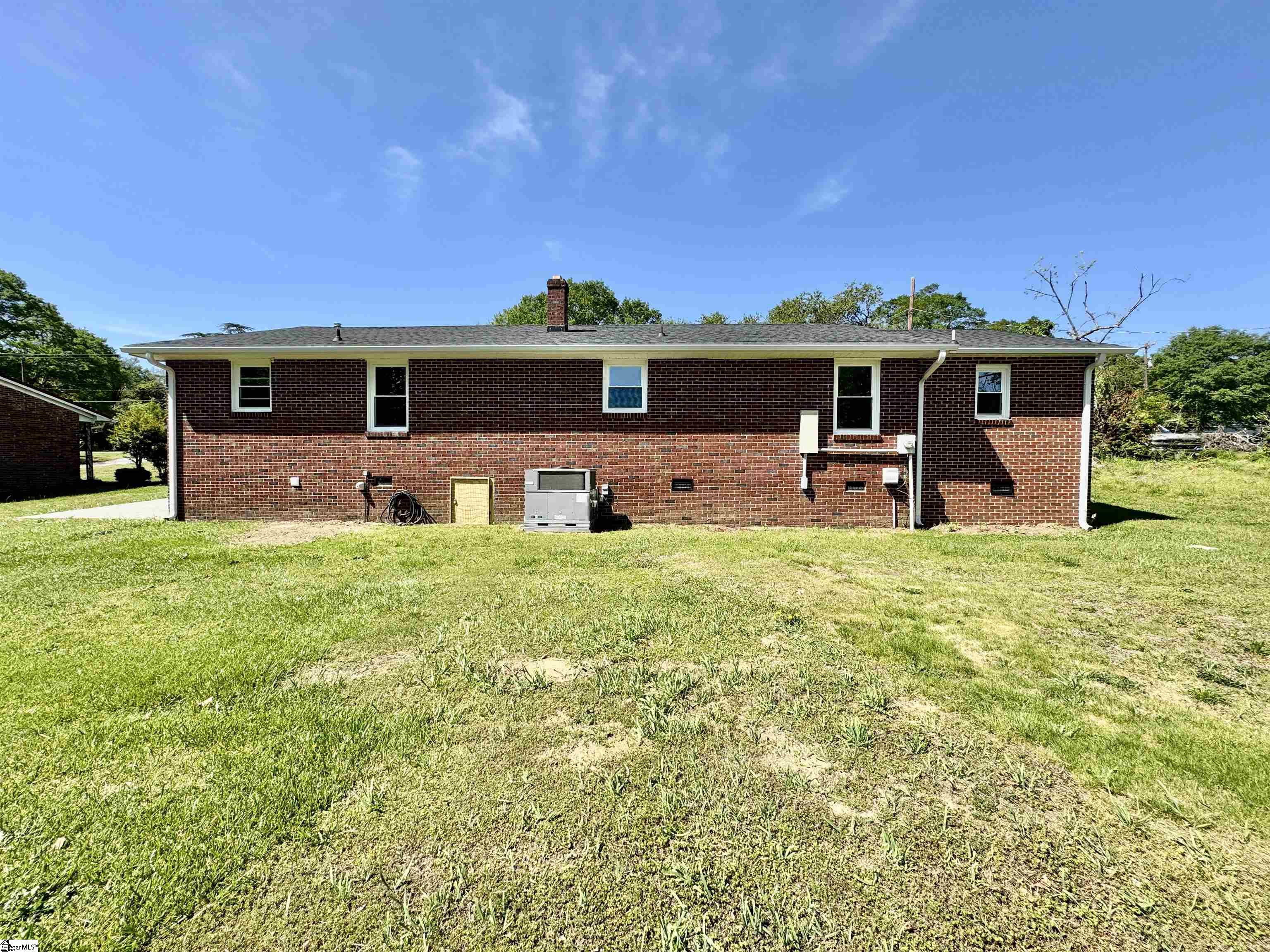 862 North Main Street Gray Court, SC 29645 - Photo 12 of 13 Gallery Image 12