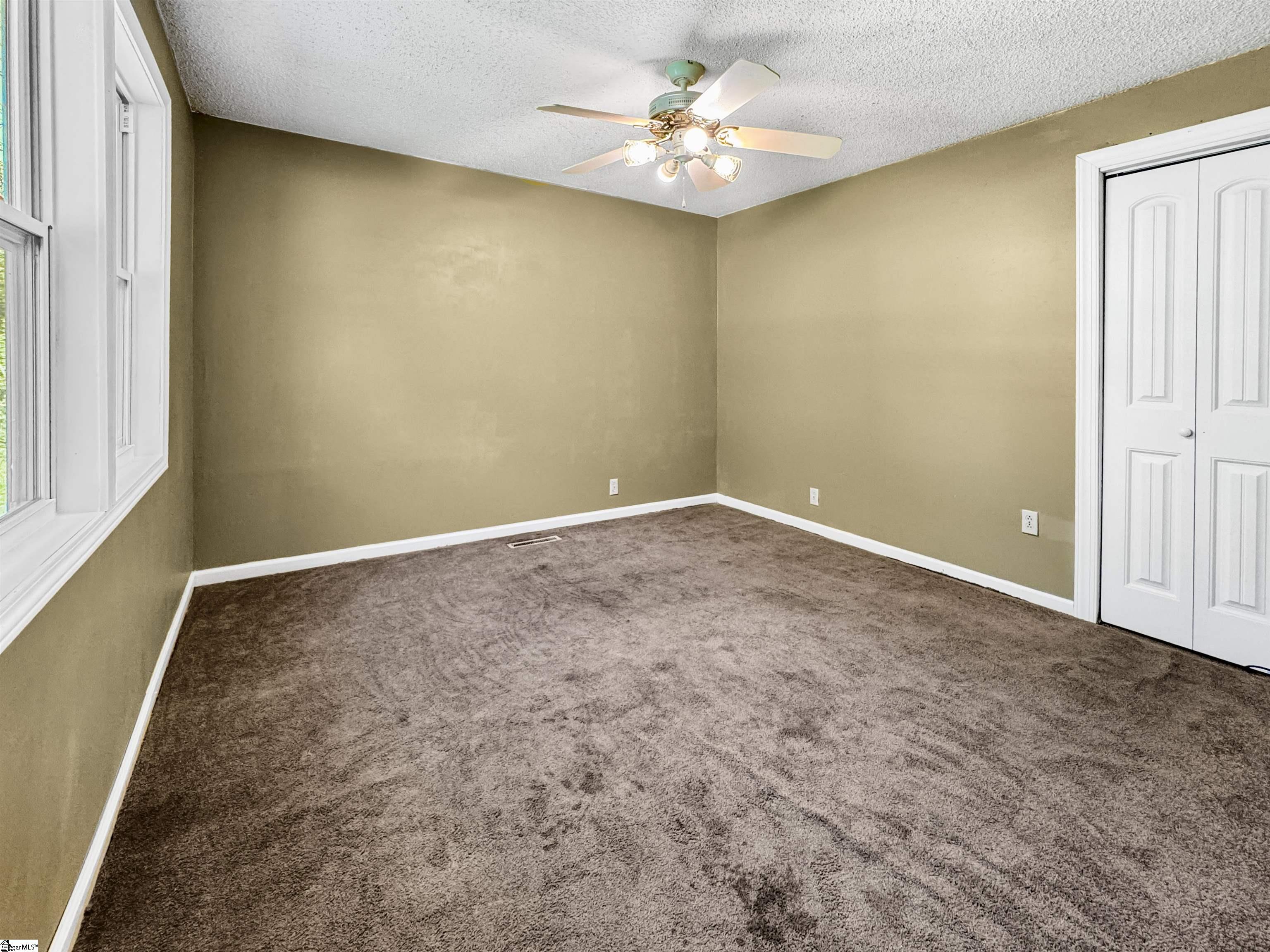 862 North Main Street Gray Court, SC 29645 - Photo 6 of 13 Gallery Image 6