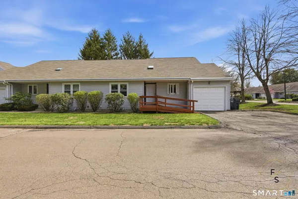 $299,925 | 5 David Drive, Unit 5, East Windsor, CT 06088