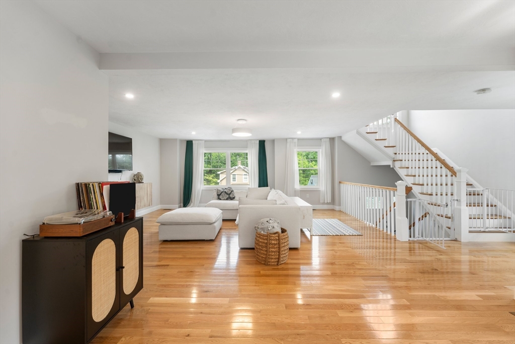 26 A Maravista Road Worcester, MA 01606 - Photo 12 of 32 Gallery Image 12