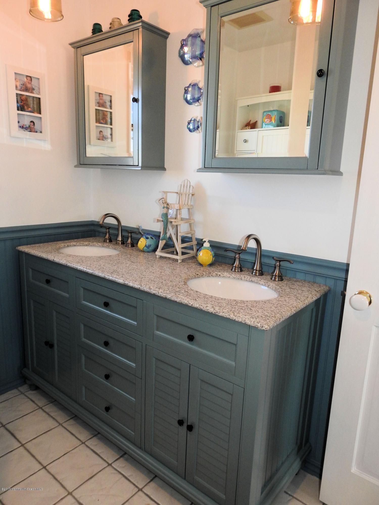 114 Bayberry Road Lavallette, NJ 08735 - Photo 19 of 23 bathup