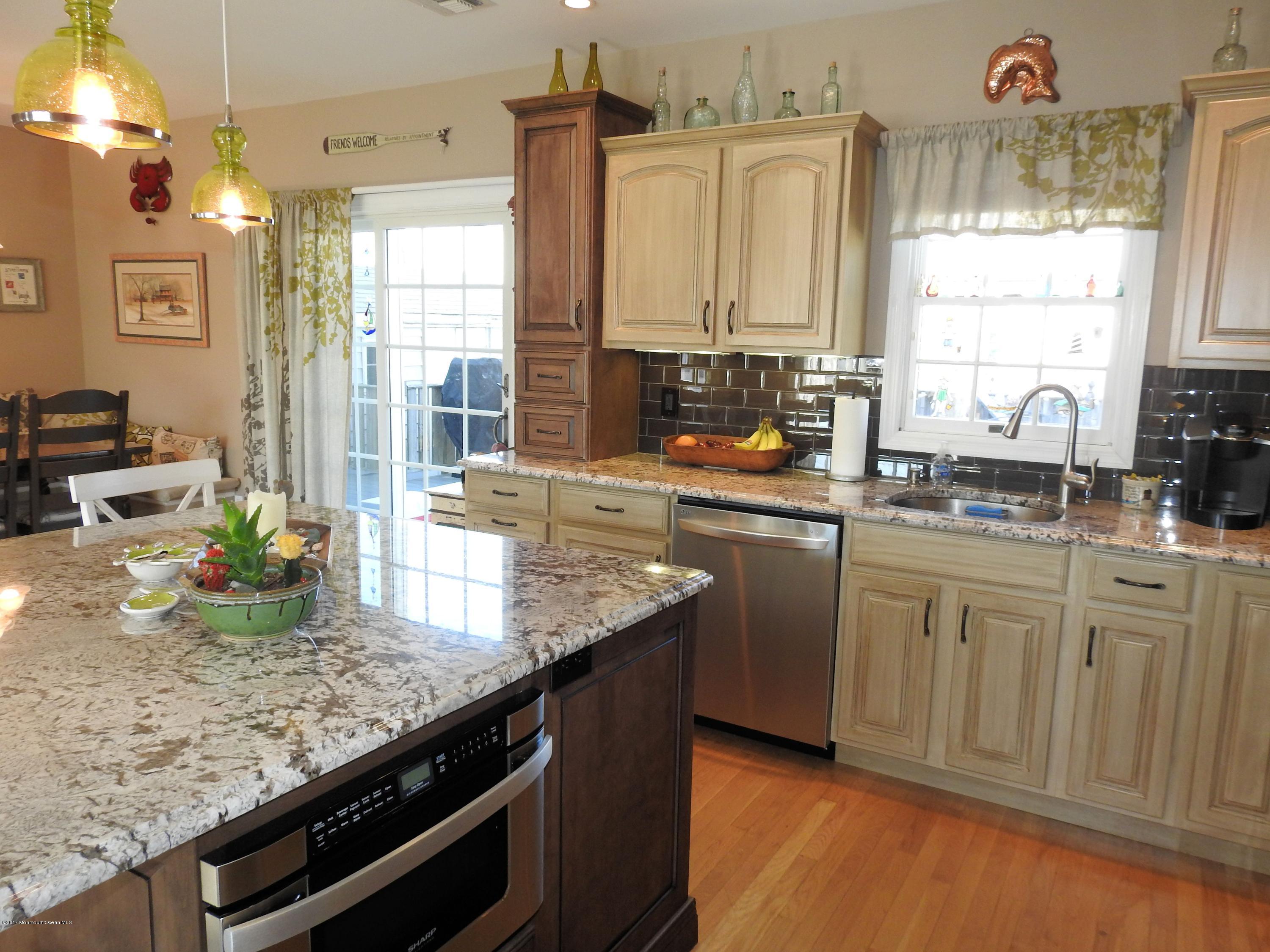 114 Bayberry Road Lavallette, NJ 08735 - Photo 6 of 23 kit3