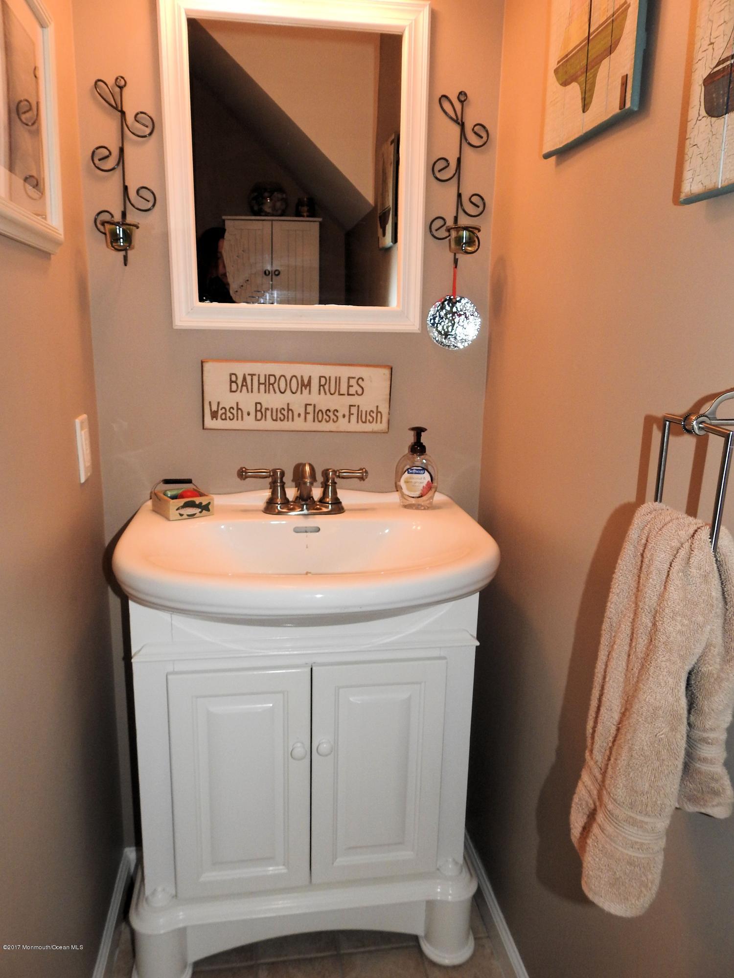 114 Bayberry Road Lavallette, NJ 08735 - Photo 9 of 23 bathdn
