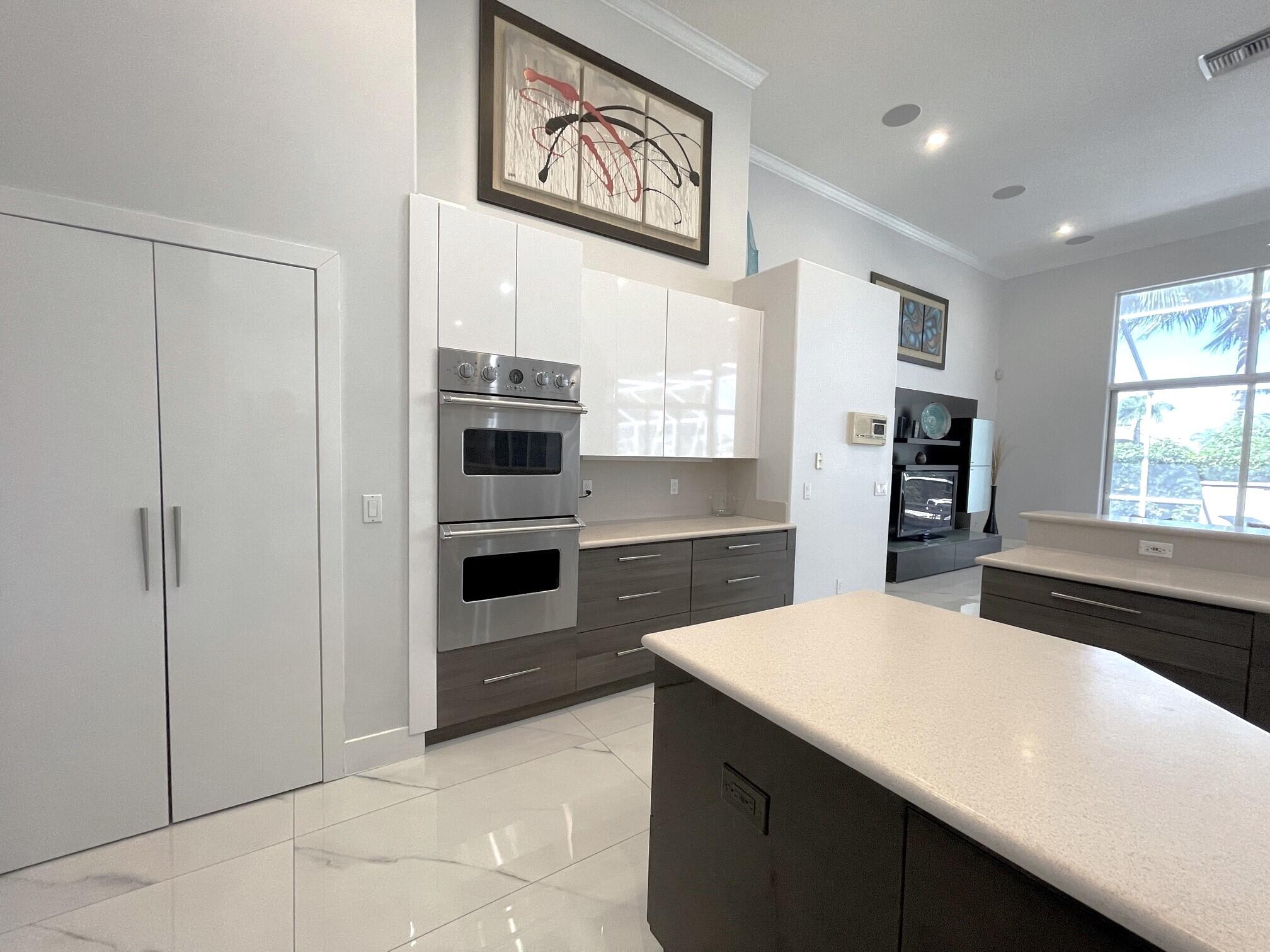 10575 Stonebridge Boulevard Boca Raton, FL 33498 - Photo 19 of 38 Kitchen