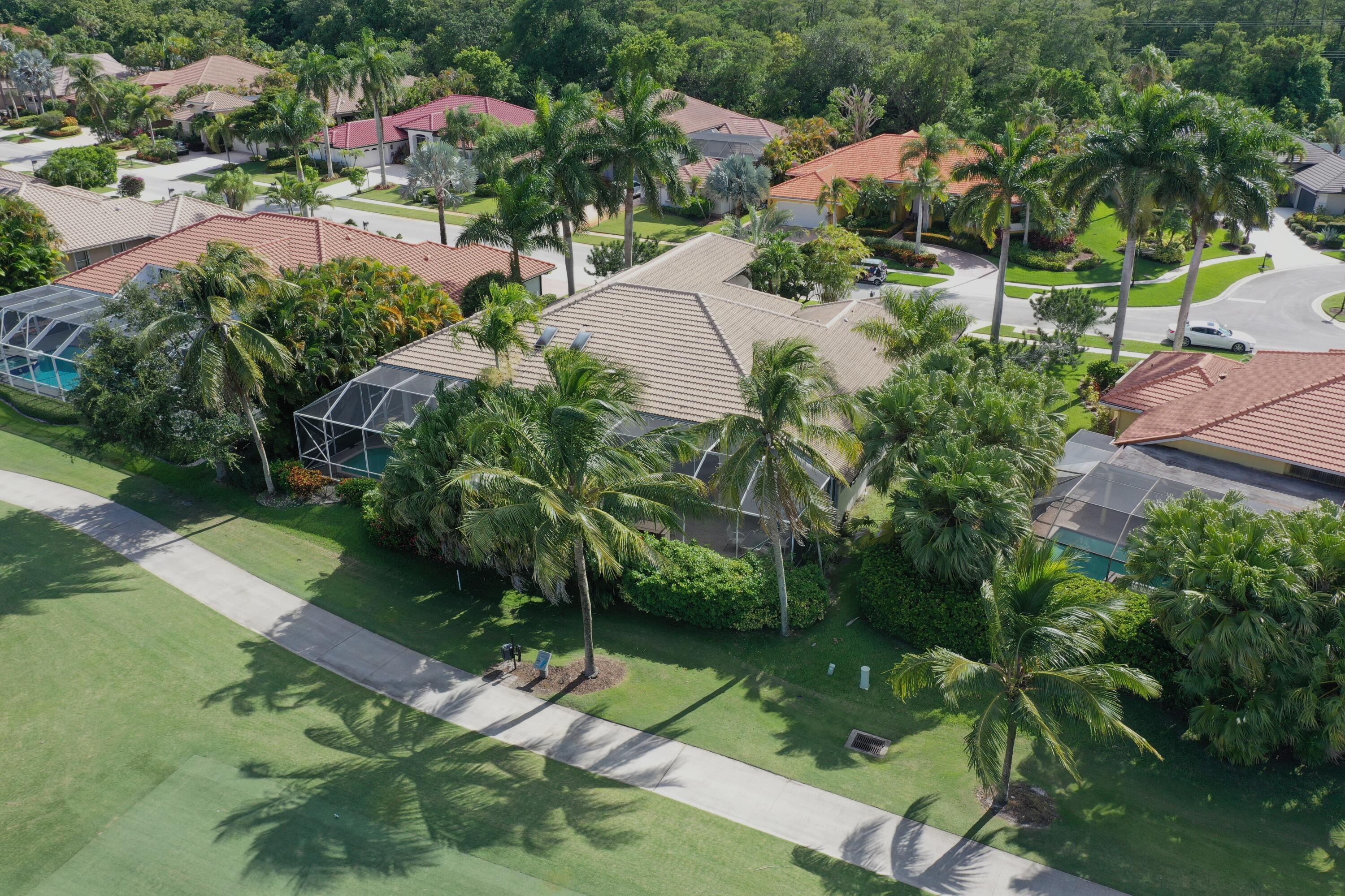 10575 Stonebridge Boulevard Boca Raton, FL 33498 - Photo 3 of 38 Back Right