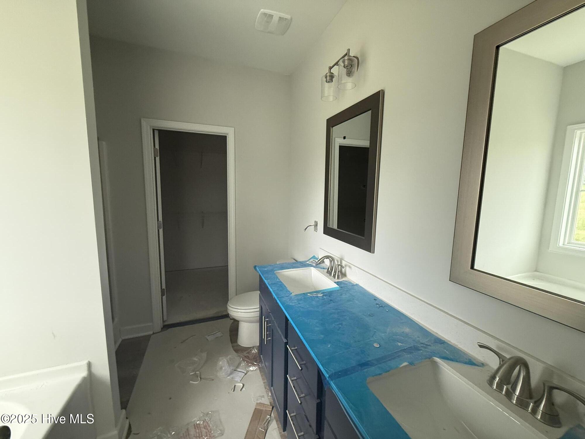 202 Tuskeegee Drive Smithfield, NC 27577 - Photo 9 of 16 05.26.25 9