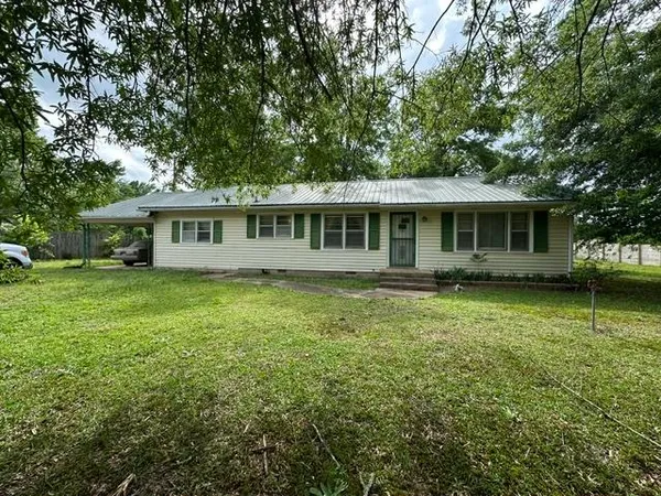 $225,000 | 19405 Highway 69, Savannah, TN 38372