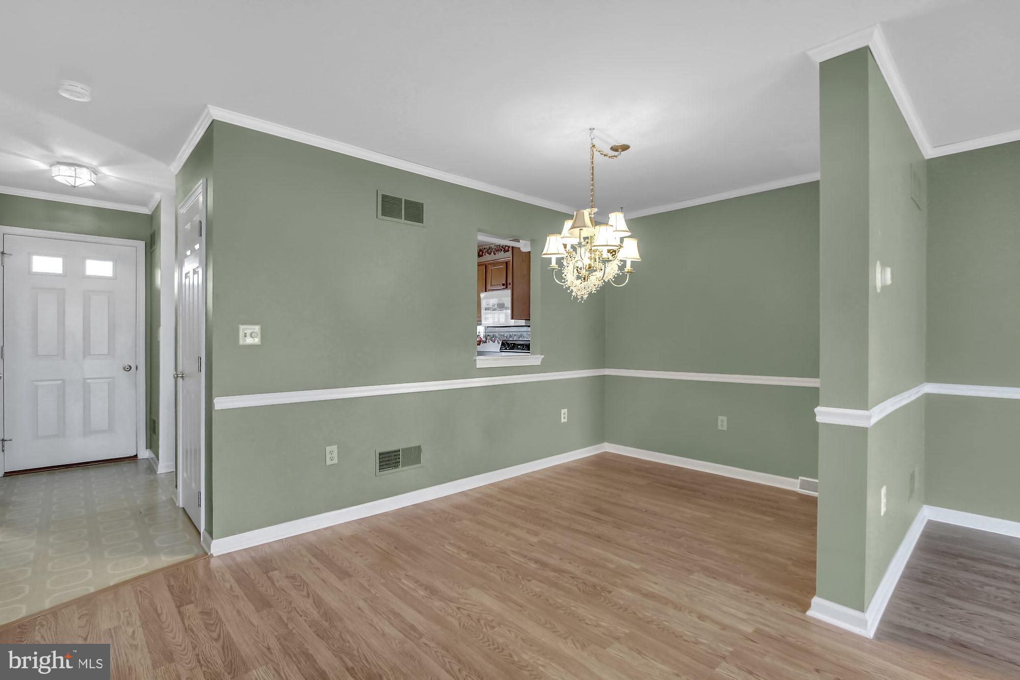 61 East 3rd Avenue Spring Grove, PA 17362 - Photo 4 of 26