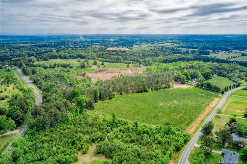 315 Floyd Blackwell Road Tryon, NC 28782 - Photo 3 of 16