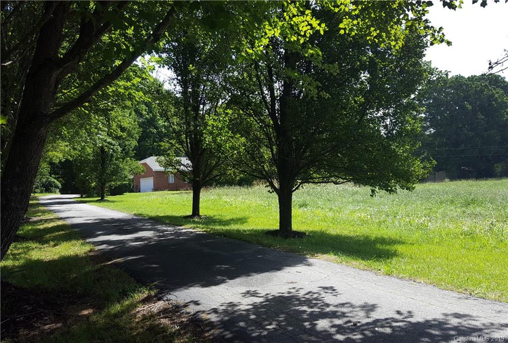 315 Floyd Blackwell Road Tryon, NC 28782 - Photo 4 of 16