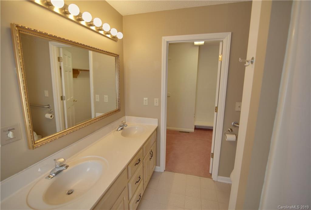 315 Floyd Blackwell Road Tryon, NC 28782 - Photo 9 of 16