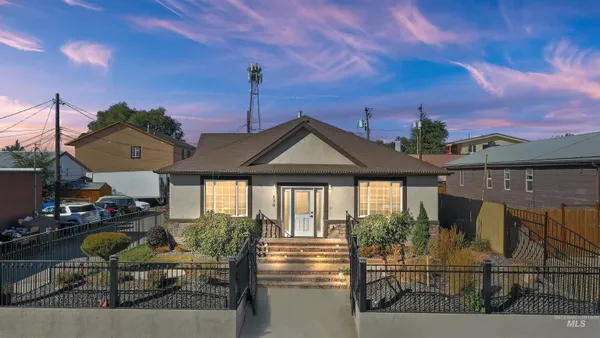$379,000 | 130 East Ave B, Jerome, ID 83338