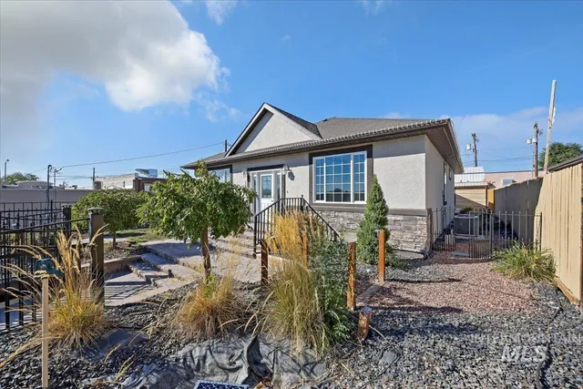 $379,000 | 130 East Ave B, Jerome, ID 83338