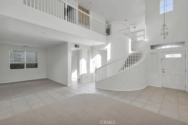 a view interior of a house with entryway