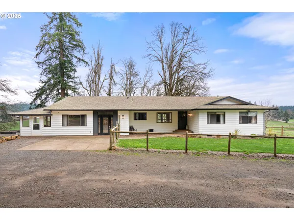$715,000 | 6020 Valley View Road Northeast, Silverton, OR 97381