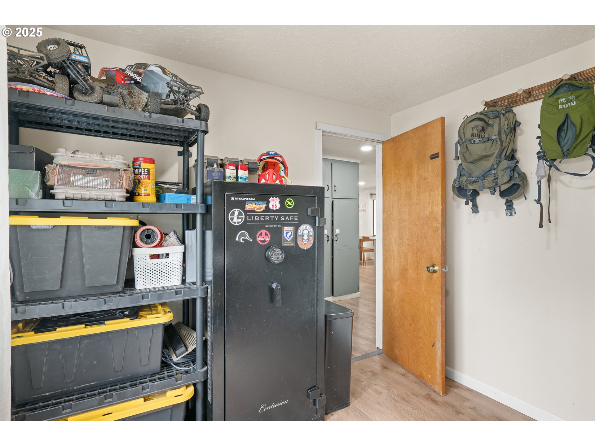 6020 Valley View Road Northeast Silverton, OR 97381 - Photo 33 of 45